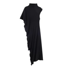Slanted sleeveless asymmetrical pleated top