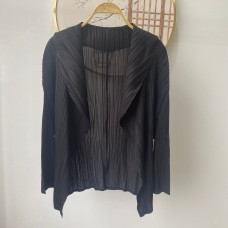 High-Quality Pleated Coat, Spring New Arrival Three High-End Crinkled Comfortable Elegant Outerwear