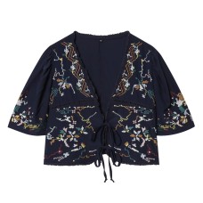 Spicy Girl Flower Embroidered Loose Short Top
