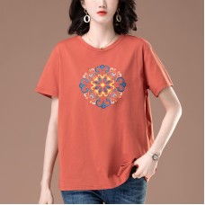 Round neck printed short sleeved t-shirt