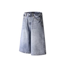 Loose denim shorts Loose denim shorts