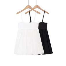 Short embroidered sleeveless camisole skirt