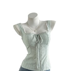 Sleeveless slim fit top