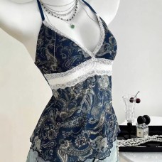 V-neck suspension strap