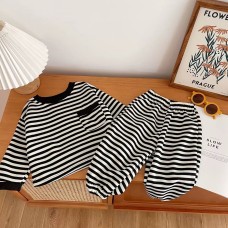 Fashionable Stripe Two-Piece Set for Girls Casual Autumn Outfit for Kids