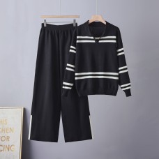 Contrast striped lapel set